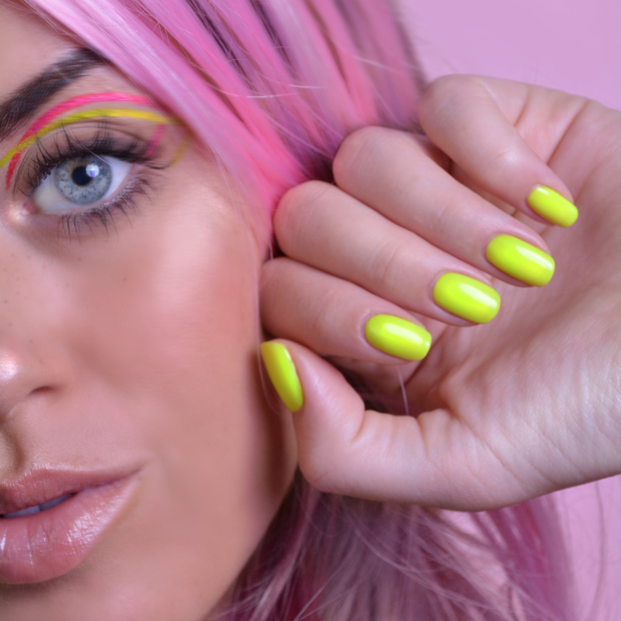 Party Babe (Neon) - Le Mini Macaron (5446704464040)