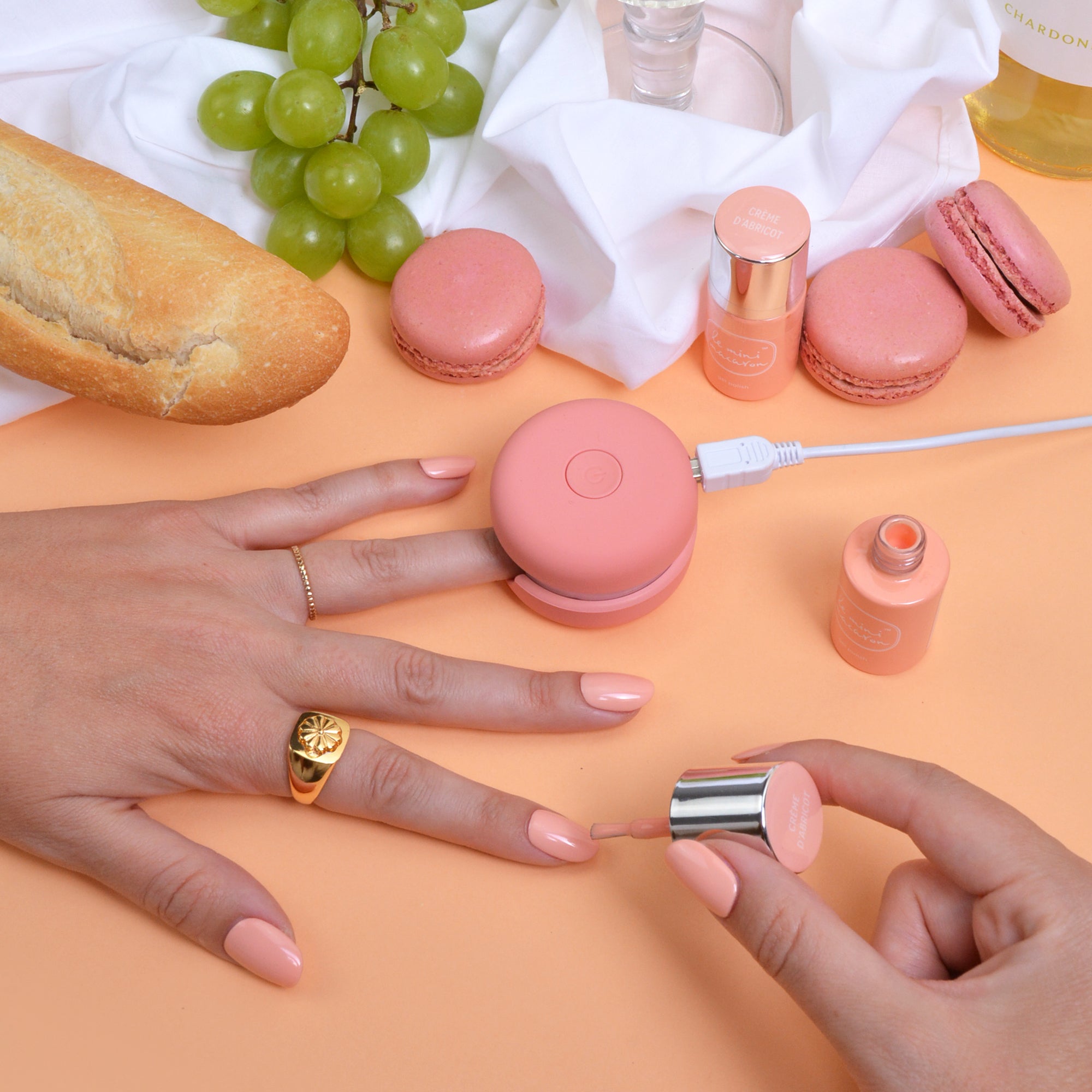 Creme D'Abricot - Le Mini Macaron (6214692372648)